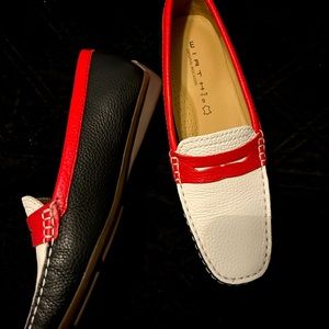 Wirth, Size 9, blue, white with red trimming in great condition.